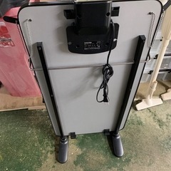 ズボンプレッサー
