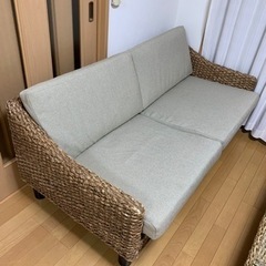 ラタンソファ　テーブルセットの画像