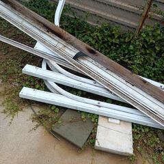 カーポートの金属　鉄色々