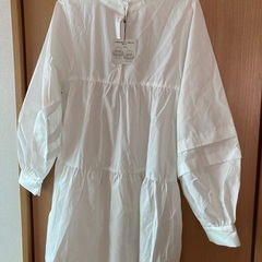 未使用　ブラウス　Mサイズ
