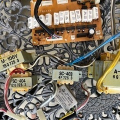 値下げ！　変圧器、マイクロスイッチ　他電気部品諸々の画像