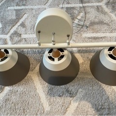 三連ペンダントライトの画像