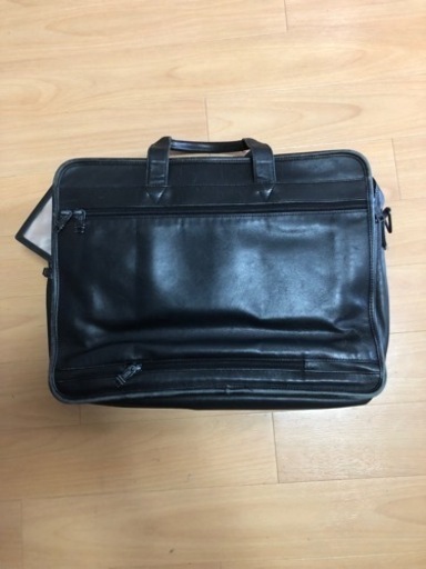 TUMI ビジネスバッグ　大容量　本革