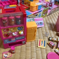 キティちゃん　ままごとセットの画像
