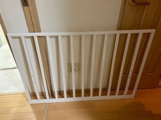 木製ベビーベッド