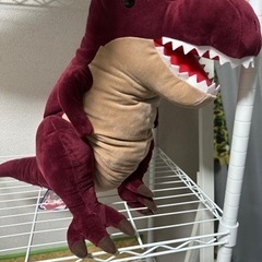 恐竜のぬいぐるみ