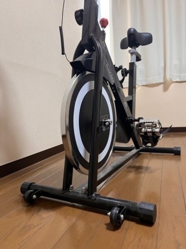 BARWING エアロバイク　ほぼ未使用　心拍測定　距離測定　スマホ・ドリンクホルダーあり