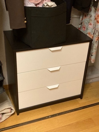 タンス、衣類収納 Ikea ASKVOLL (70x41x68)