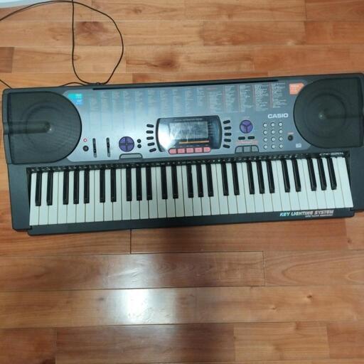 CASIO 光ナビゲーション 電子キーボード 61鍵盤 CTK-620L 動作確認済み 電子ピアノ 液晶部難あり