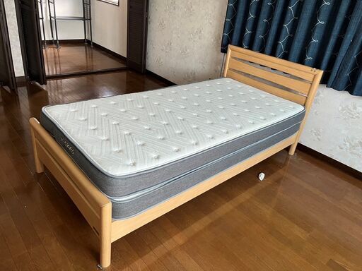 シングルベッド(マットレス付き）売ります