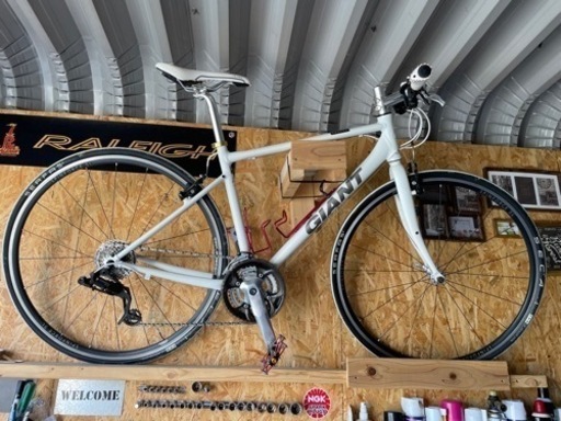 ジャイアント　エスケープエアー