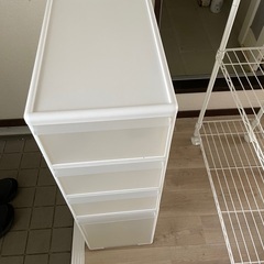 引き出し棚