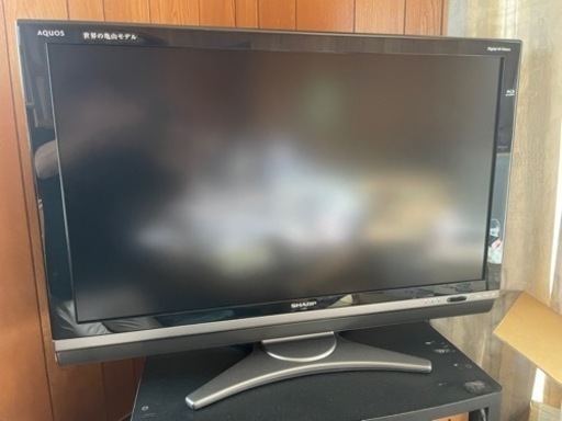 ブルーレイ内蔵　40型　テレビ