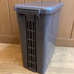 ゴミ箱　26L フタ付きペダルペールの画像