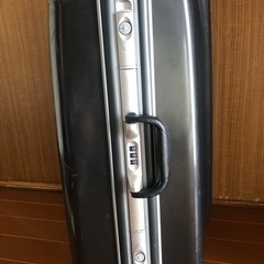 海外旅行用キャリーケース　