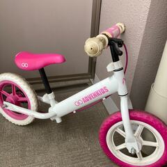 キックバイク（ブレーキ付きストライダーみたいな）