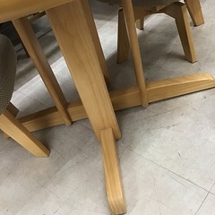 ティアイアイ 丸型ベンチダイニング 4点セットの画像