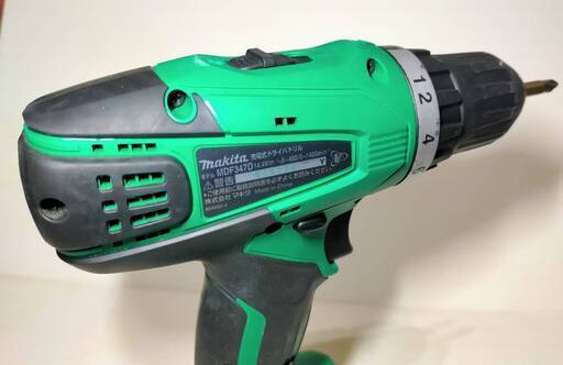 【再出品】　MAKITA　マキタ14.4V　ドライバードリル　バッテリー３個付き