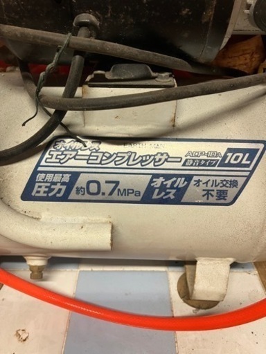 オイルレスコンプレッサー