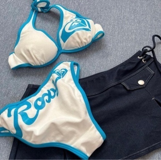 水着　ロキシー