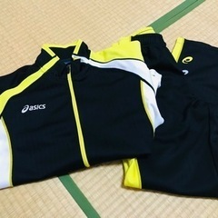 asics ジャージの画像