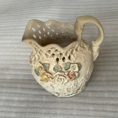 かわいい陶器の花瓶の画像