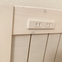 セミシングルサイズのベッドフレームの画像