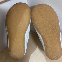 アシックス　室内履き　15cm カーズワッペン付きの画像