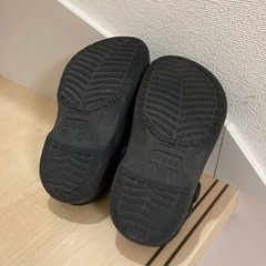 クロックス　ボア付きサンダル　15.5cmの画像