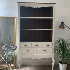 お洒落なフレンチアンティーク家具