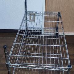 アイリスオーヤマ製 メタルラック二段(テレビ台)の画像