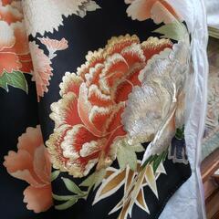 着物　菊と牡丹の留め袖の画像