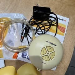 【ジャンク】メデラ　搾乳機　電動シングルポンプ　手動ポンプ　その他付属品の画像