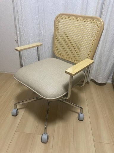 【美品】LOWYAキャスター付き韓国風ラタンチェア
