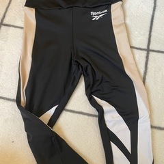 リーボック　スポーツレギンスの画像