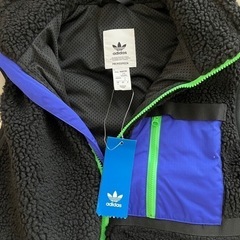【新品】アディダス　ベストの画像