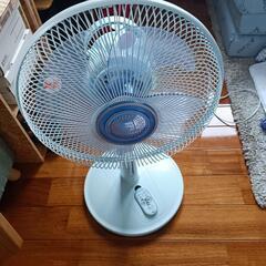 ツインバード　扇風機　首振り　リモコン付きの画像