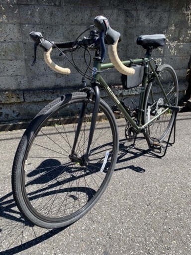 ロードバイク（屋内保管）スタンド、空気入れ等付属