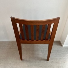 ダイニングチェア4脚の画像