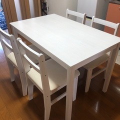 ダイニングテーブルセット　【お取り引き中】
