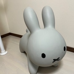 ブルーナボンボン グレー