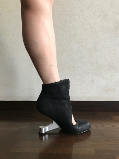 状態良い: UNITED NUDE ブラックヒール