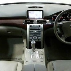 ホンダ レジェンド ベースグレード入庫しました！！の画像