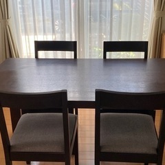 ダイニングテーブルセット※希望者にはキッズチェアもお渡し出来ます