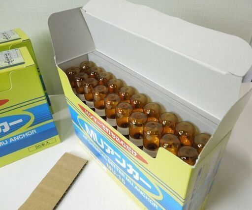 開封未使用品 ARケミカルセッター MUアンカー MU-16 20本入×4箱 樹脂 開封未使用品 ARケミカルセッター MUアンカー MU-16 20本入×4箱 樹脂