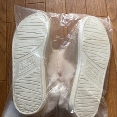 新品未開封✨カーキsスリッパ✨の画像