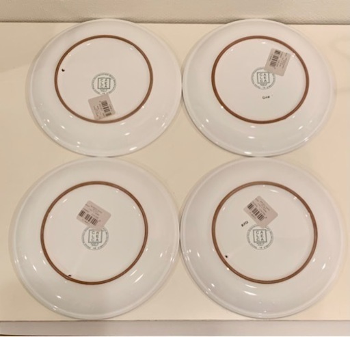 未使用 CALECA プレート 18cm 4枚セット ハンドメイド 皿 食器 イタリア製