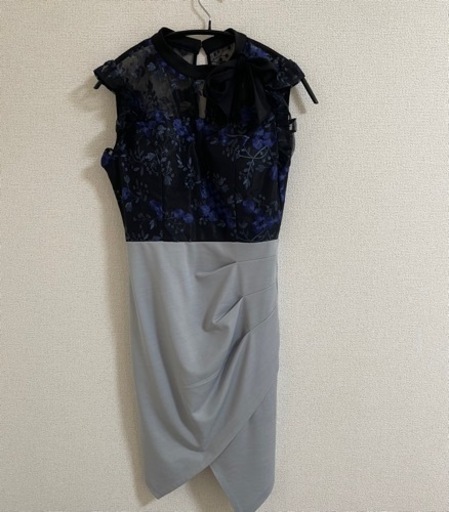 sobre フリル リボン 袖なし ノースリーブ キャバドレス