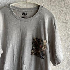 UT ユニクロ L Tシャツの画像