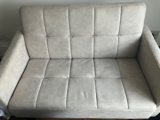 きれいなソファー YouTube撮影に使えます。